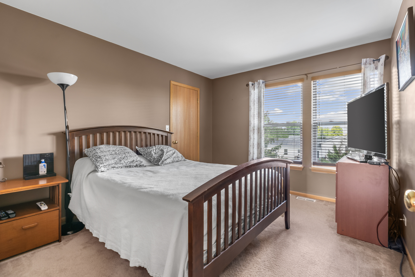 111 EVERGREEN Drive, Kirkland, IL 60146
