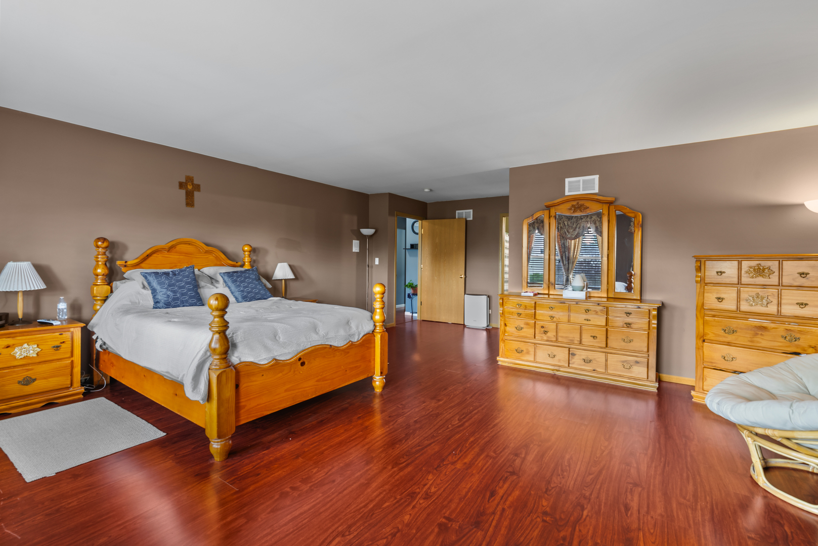 111 EVERGREEN Drive, Kirkland, IL 60146