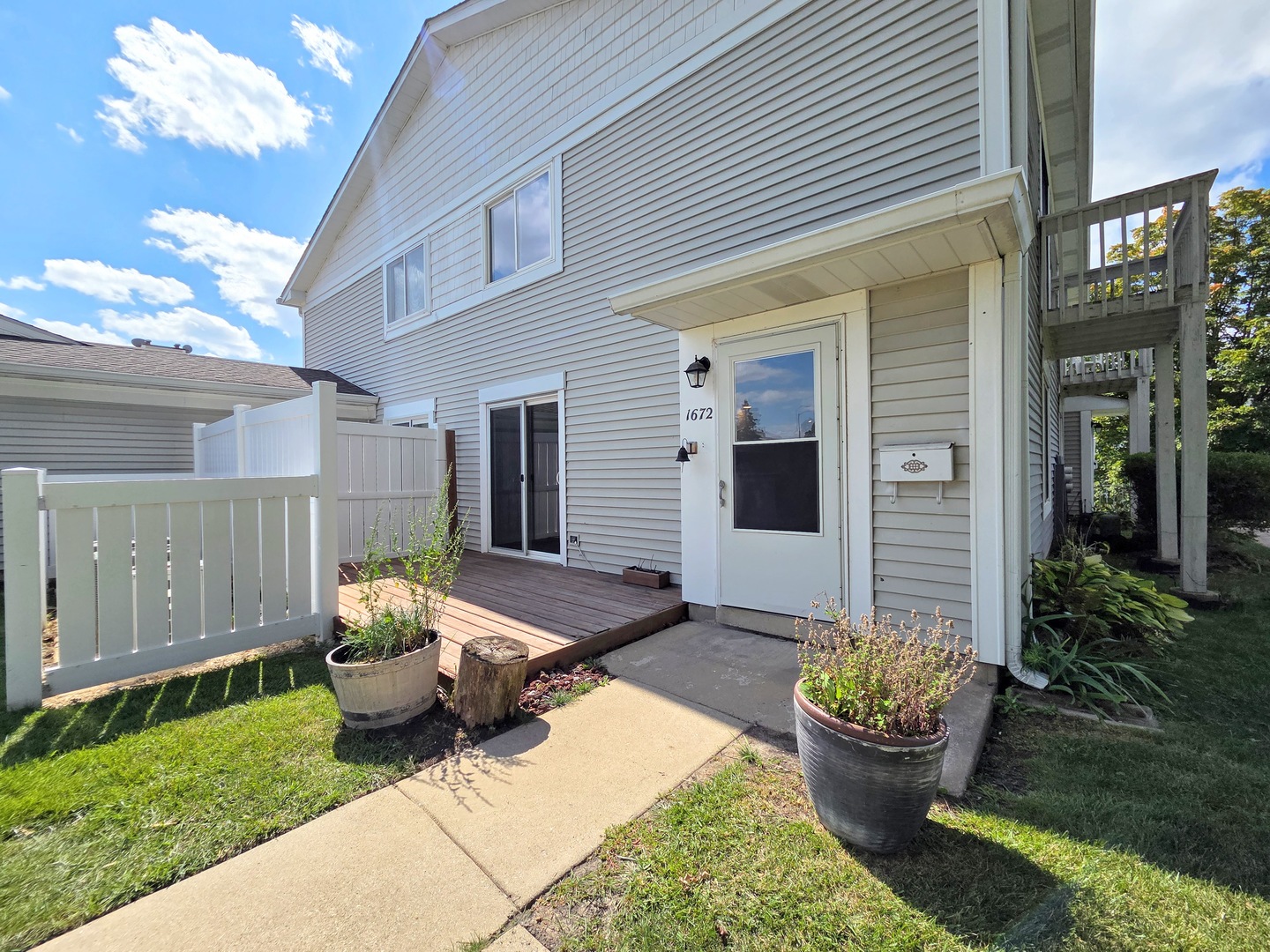 1672 Cornell Drive, Hoffman Estates, IL 60169
