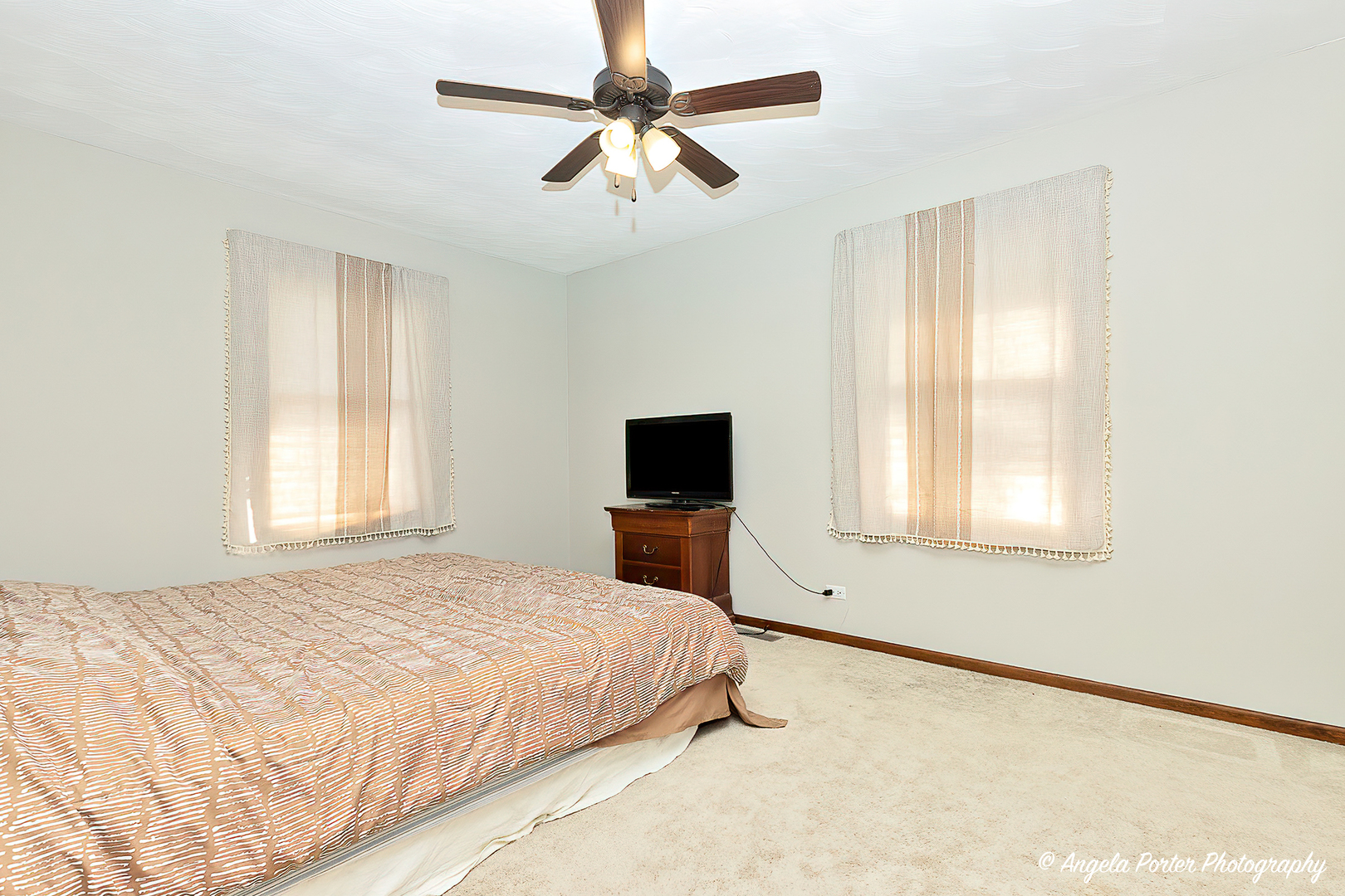 672 Garys Drive, Antioch, IL 60002