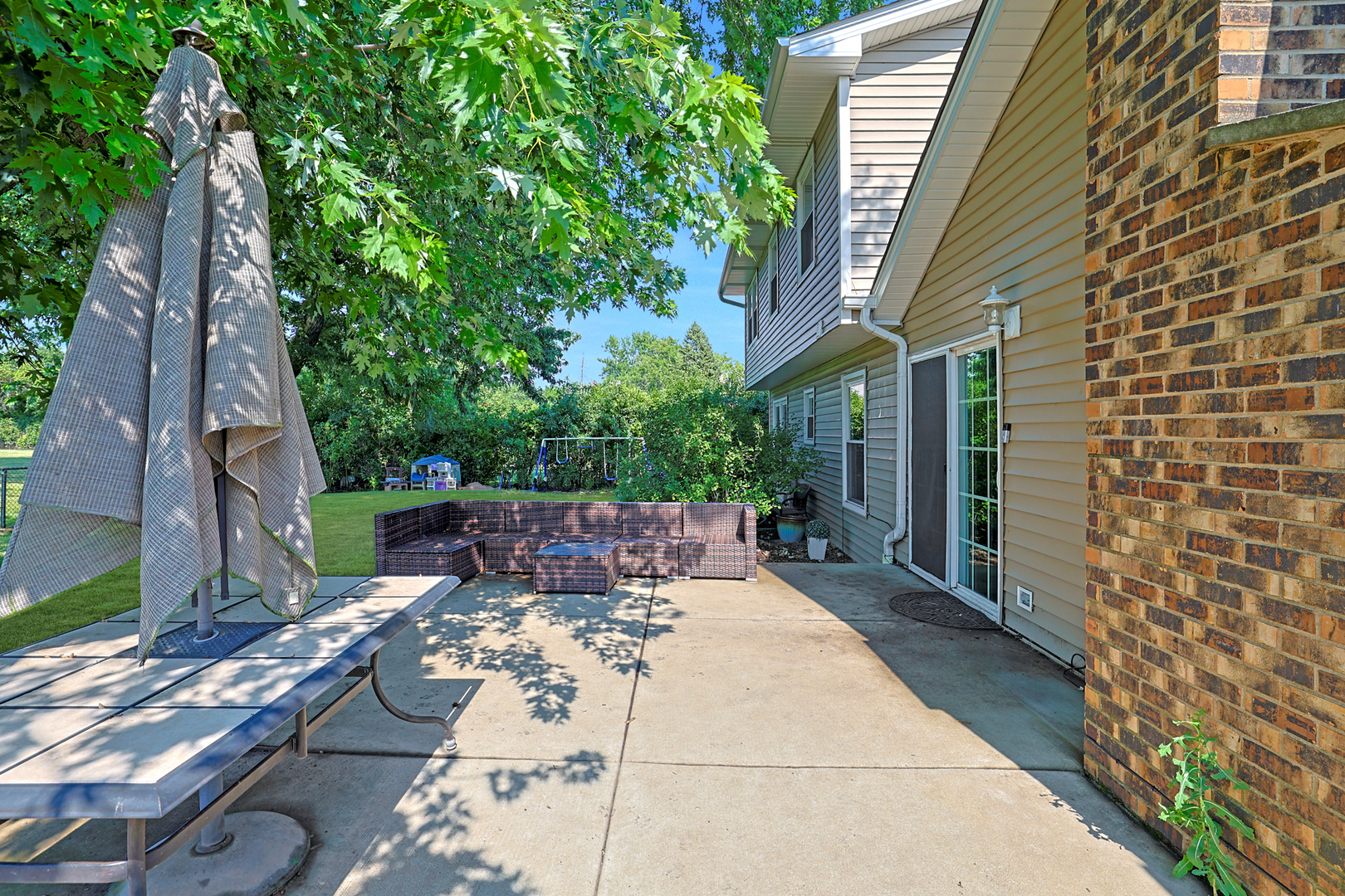 562 Revere Avenue, Westmont, IL 60559