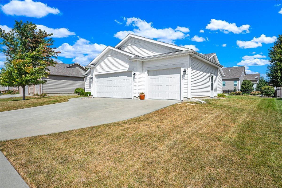 2770 Sedona Drive, Normal, IL 61761