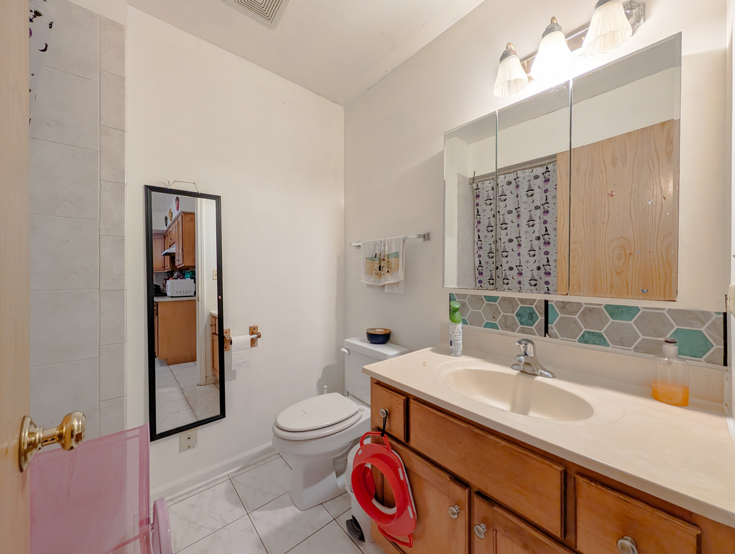 2029 19th Avenue, Melrose Park, IL 60160