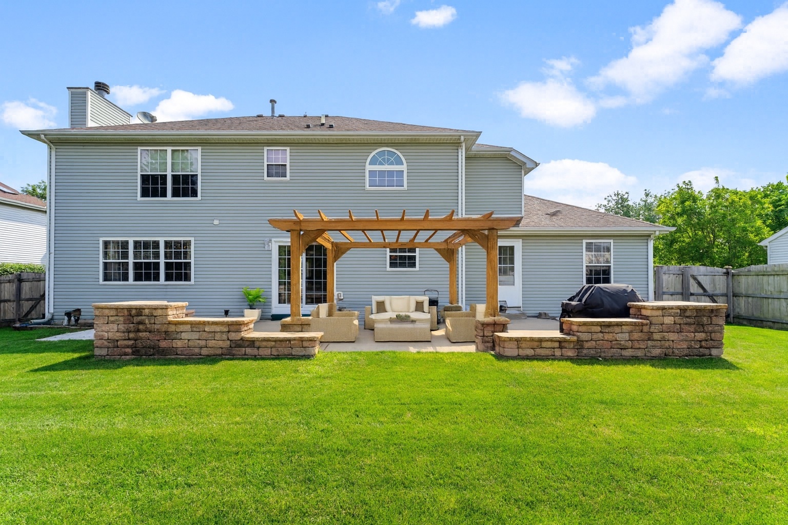 377 Blackfoot Drive, Bolingbrook, IL 60490