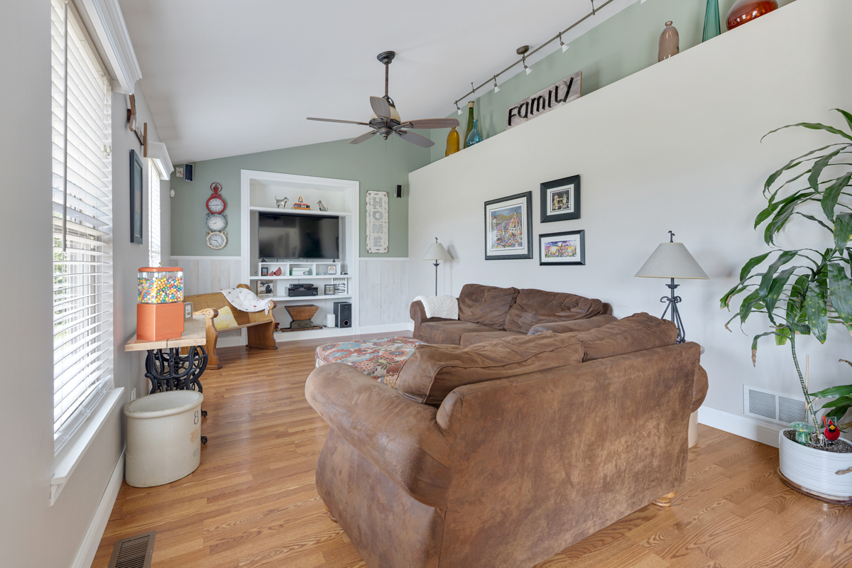1751 Eagles Landing Drive, Manteno, IL 60950