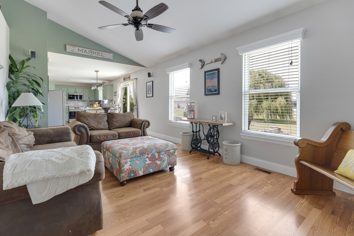 1751 Eagles Landing Drive, Manteno, IL 60950