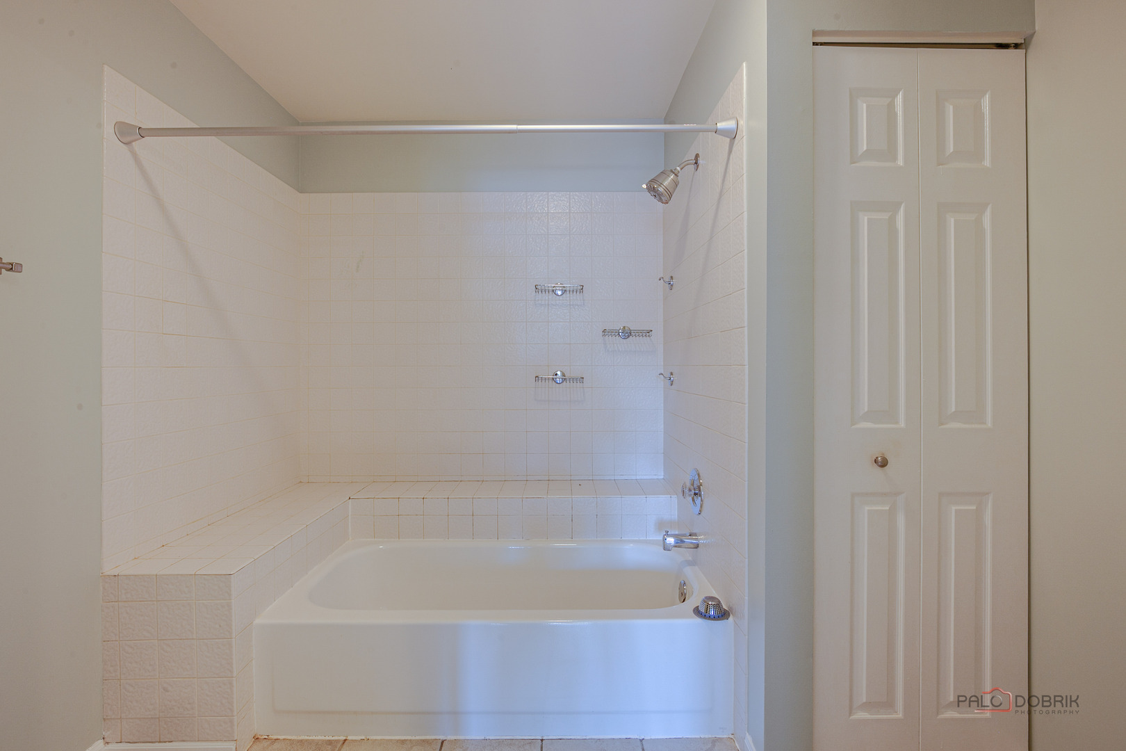 1217 Gulfstream Parkway #0, Libertyville, IL 60048