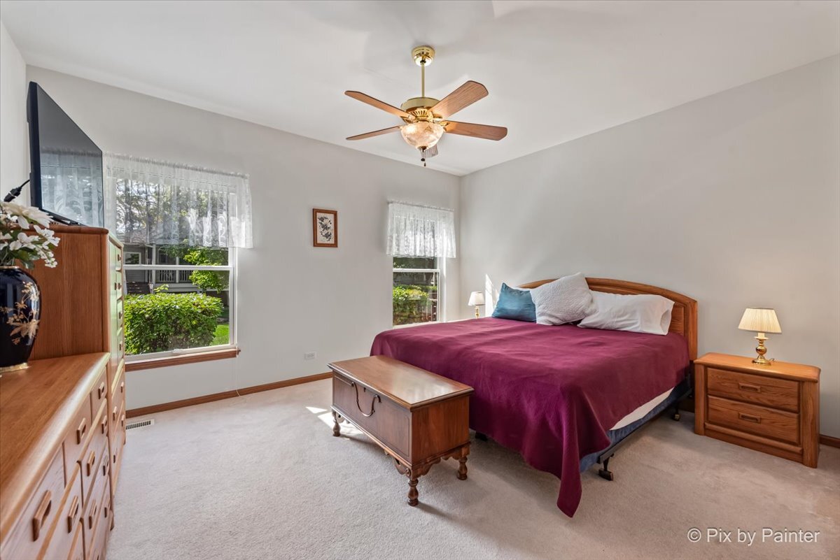 4051 Willow View Drive, Lake In The Hills, IL 60156