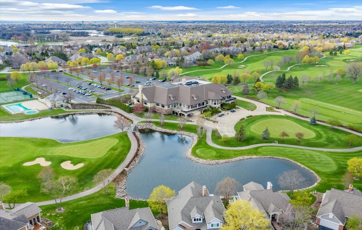 4051 Willow View Drive, Lake In The Hills, IL 60156