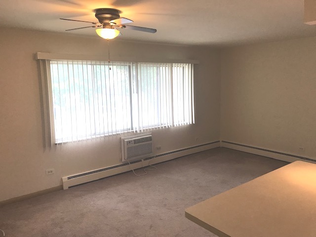 725 BUSSE Highway #6, Park Ridge, IL 60068