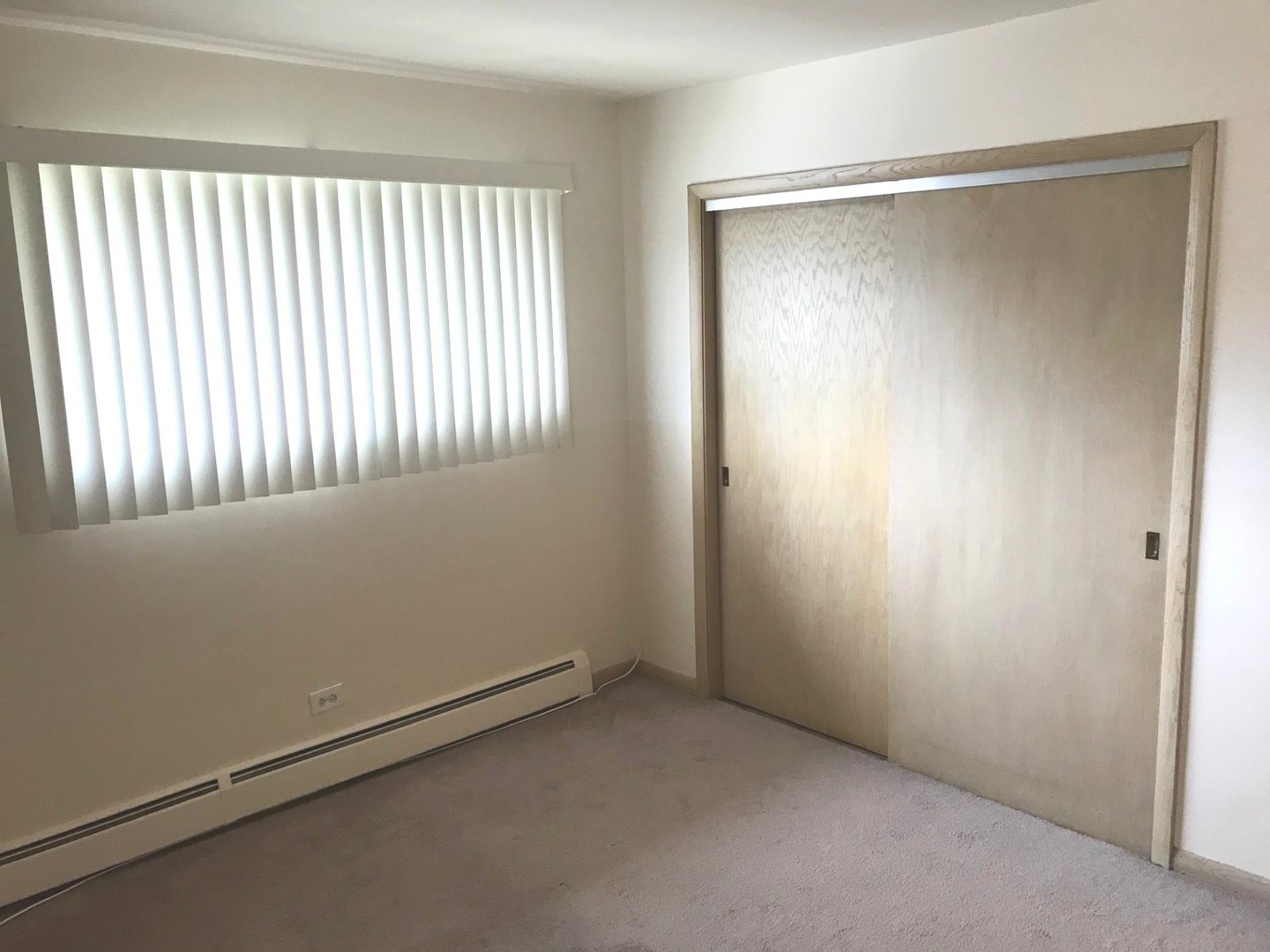 725 BUSSE Highway #6, Park Ridge, IL 60068