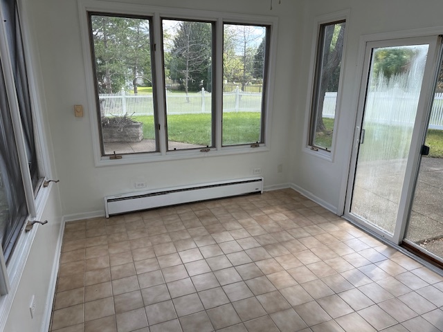 2083 Westfield Drive, Gurnee, IL 60031
