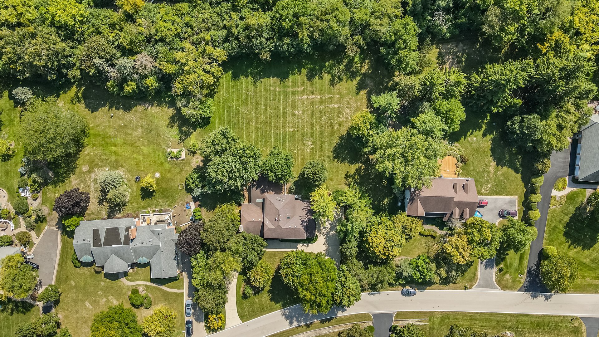1481 Thor Drive, Inverness, IL 60067