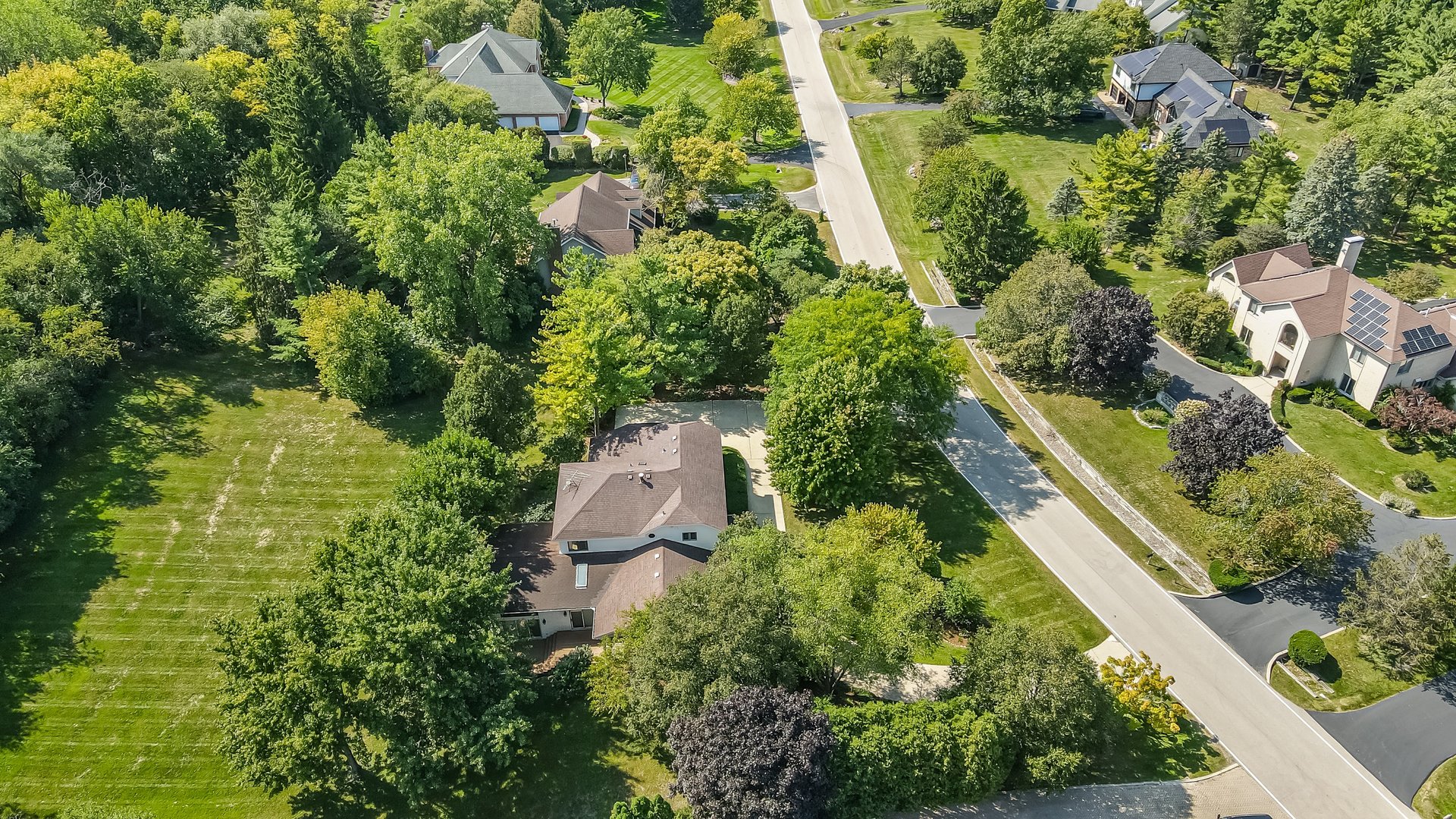 1481 Thor Drive, Inverness, IL 60067