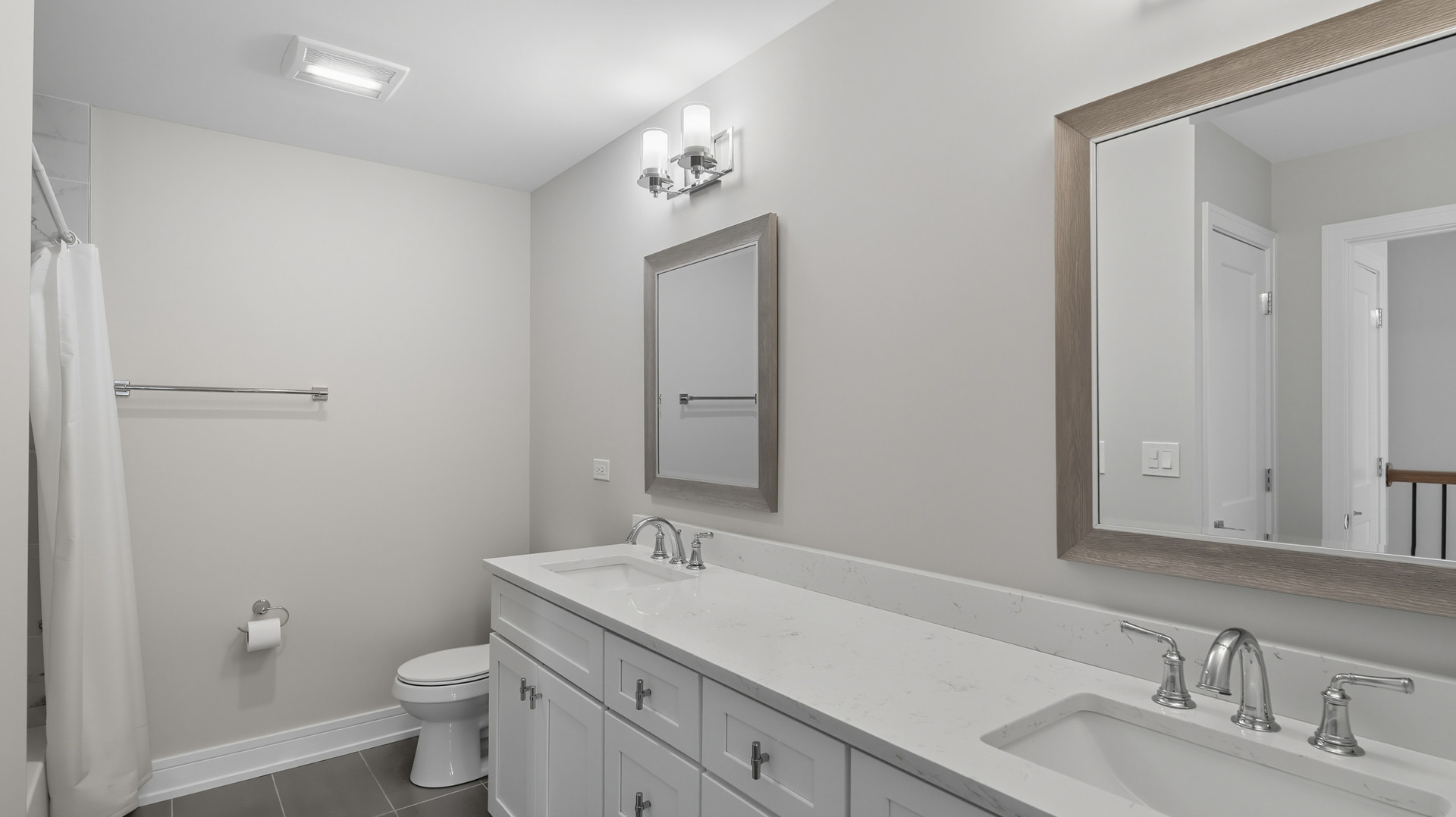 8408 Dawn Lane, Darien, IL 60561