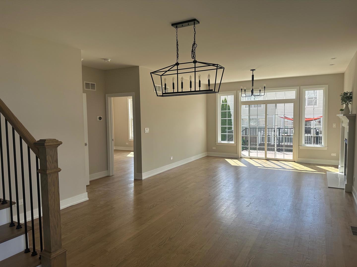 8408 Dawn Lane, Darien, IL 60561