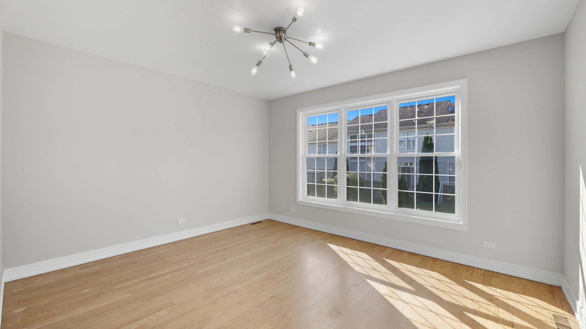 8408 Dawn Lane, Darien, IL 60561