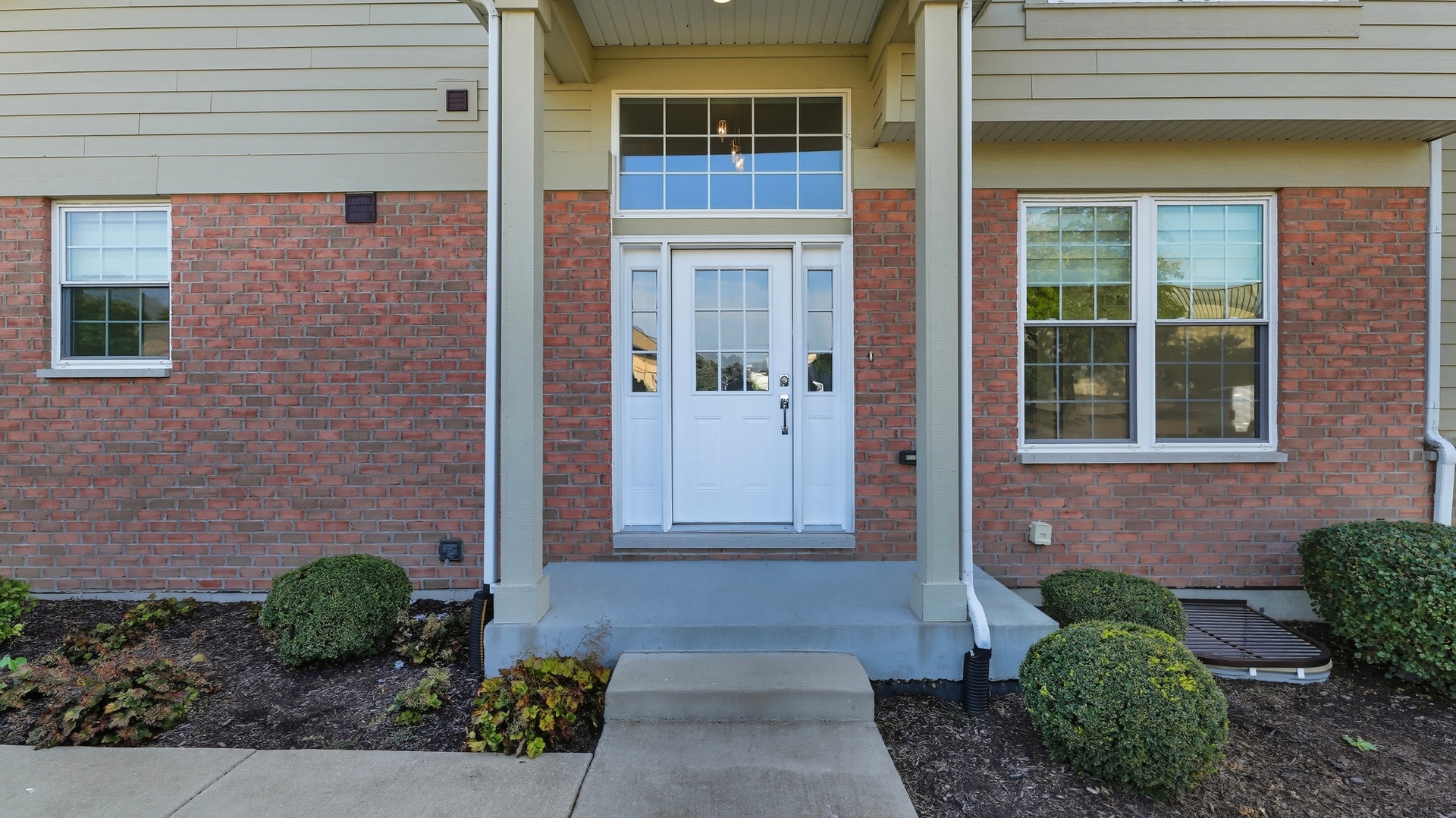 8408 Dawn Lane, Darien, IL 60561