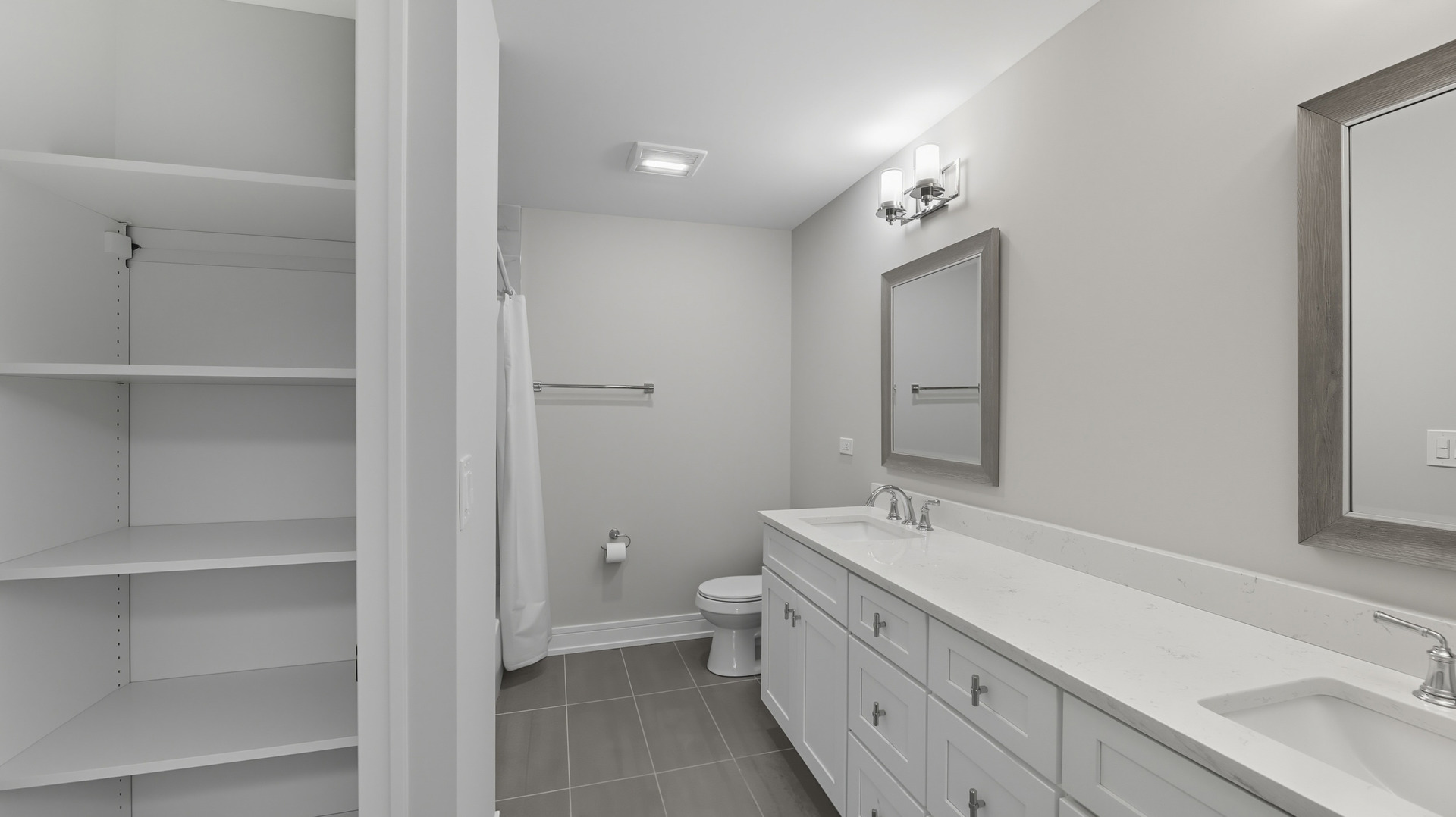 8408 Dawn Lane, Darien, IL 60561