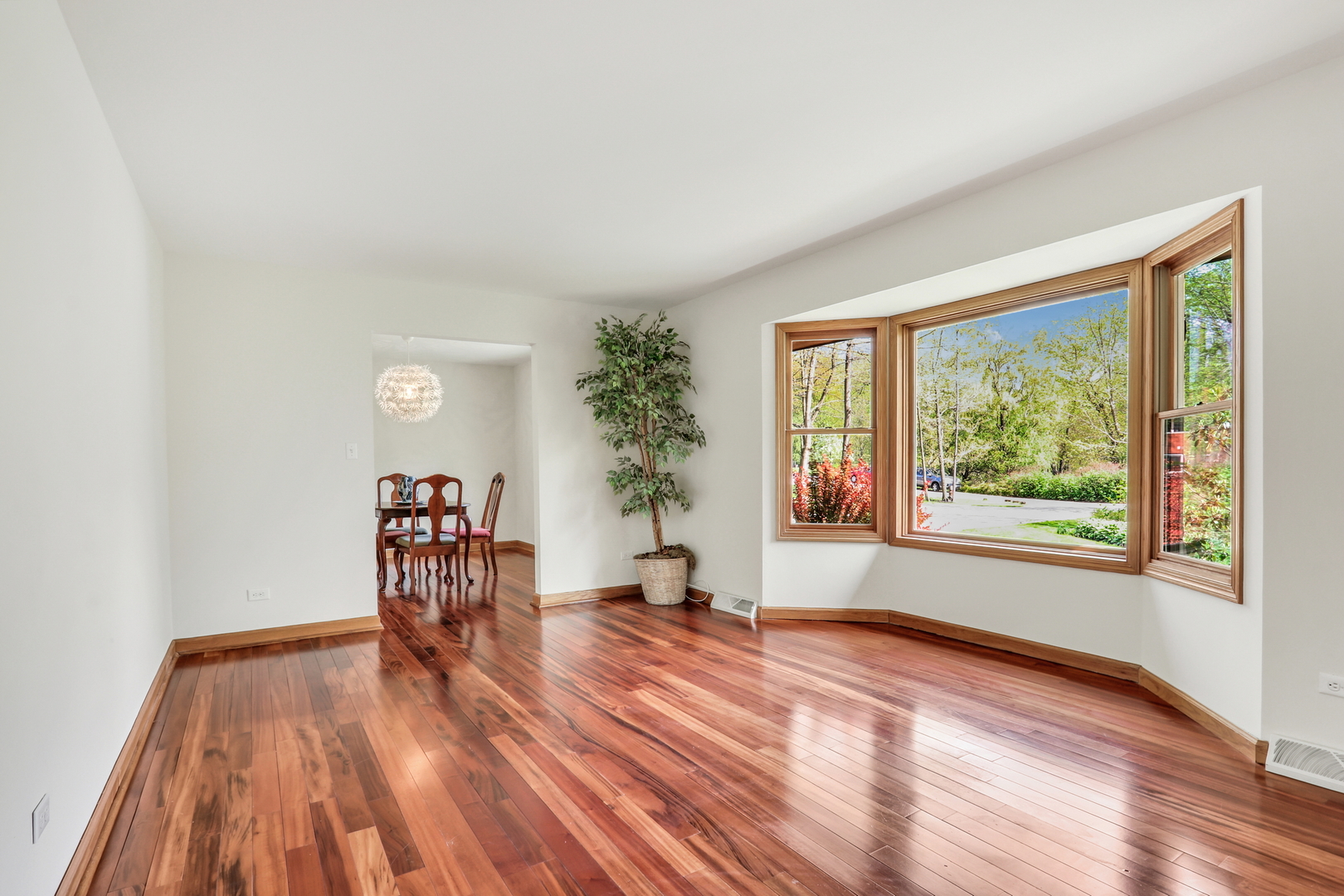 2030 Burke Drive, Winthrop Harbor, IL 60096
