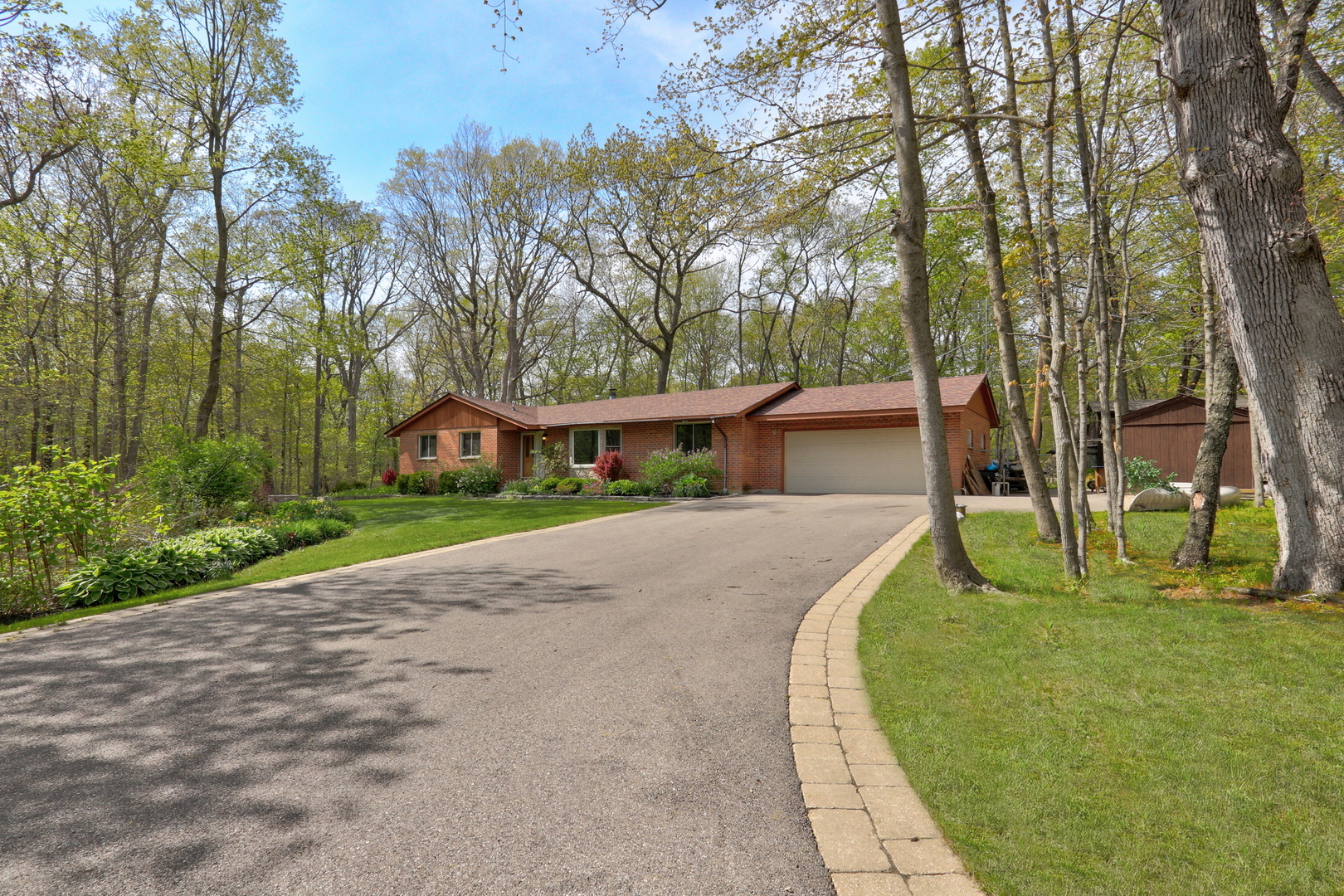 2030 Burke Drive, Winthrop Harbor, IL 60096