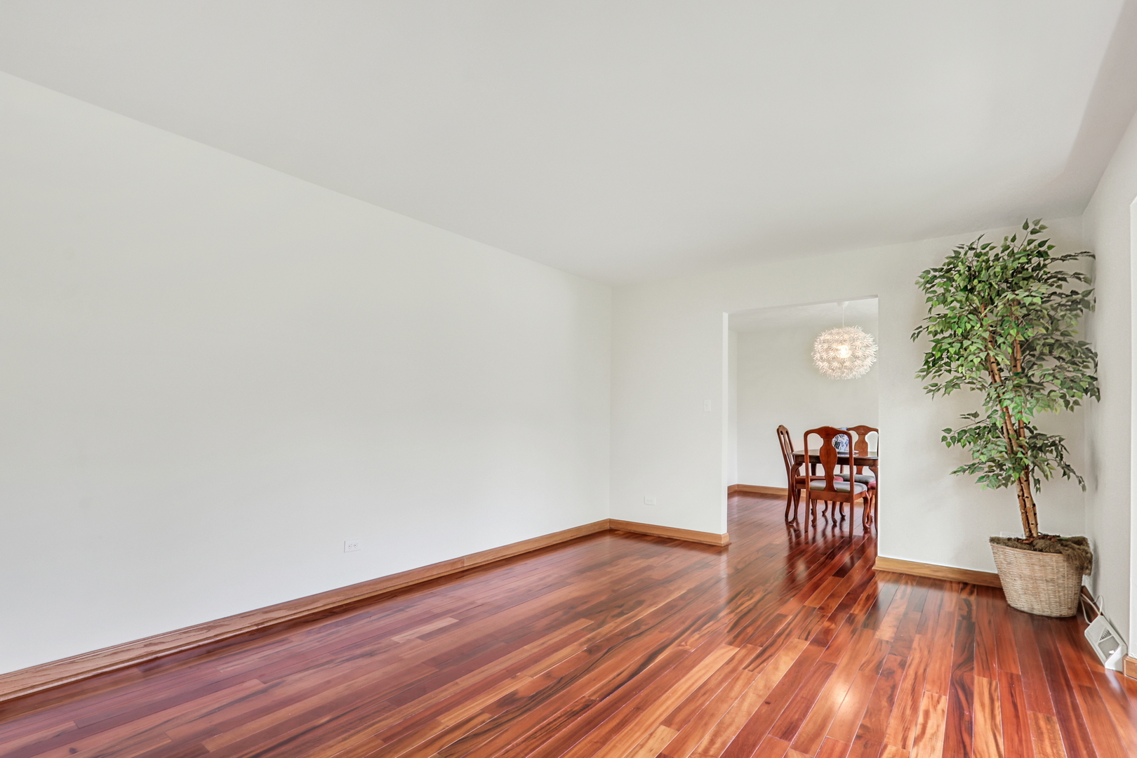 2030 Burke Drive, Winthrop Harbor, IL 60096