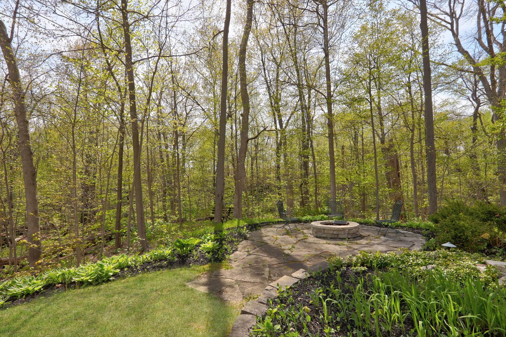 2030 Burke Drive, Winthrop Harbor, IL 60096