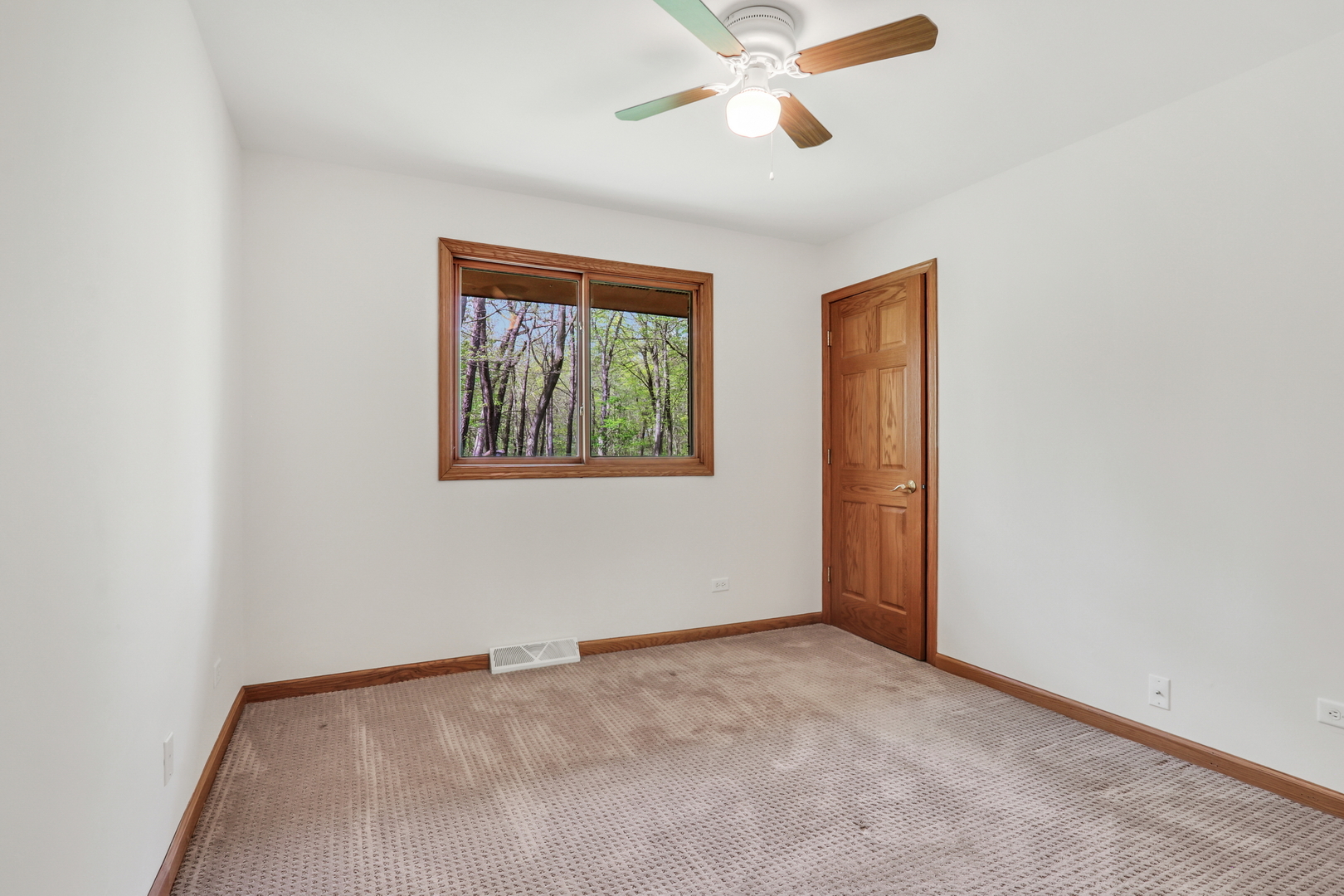 2030 Burke Drive, Winthrop Harbor, IL 60096