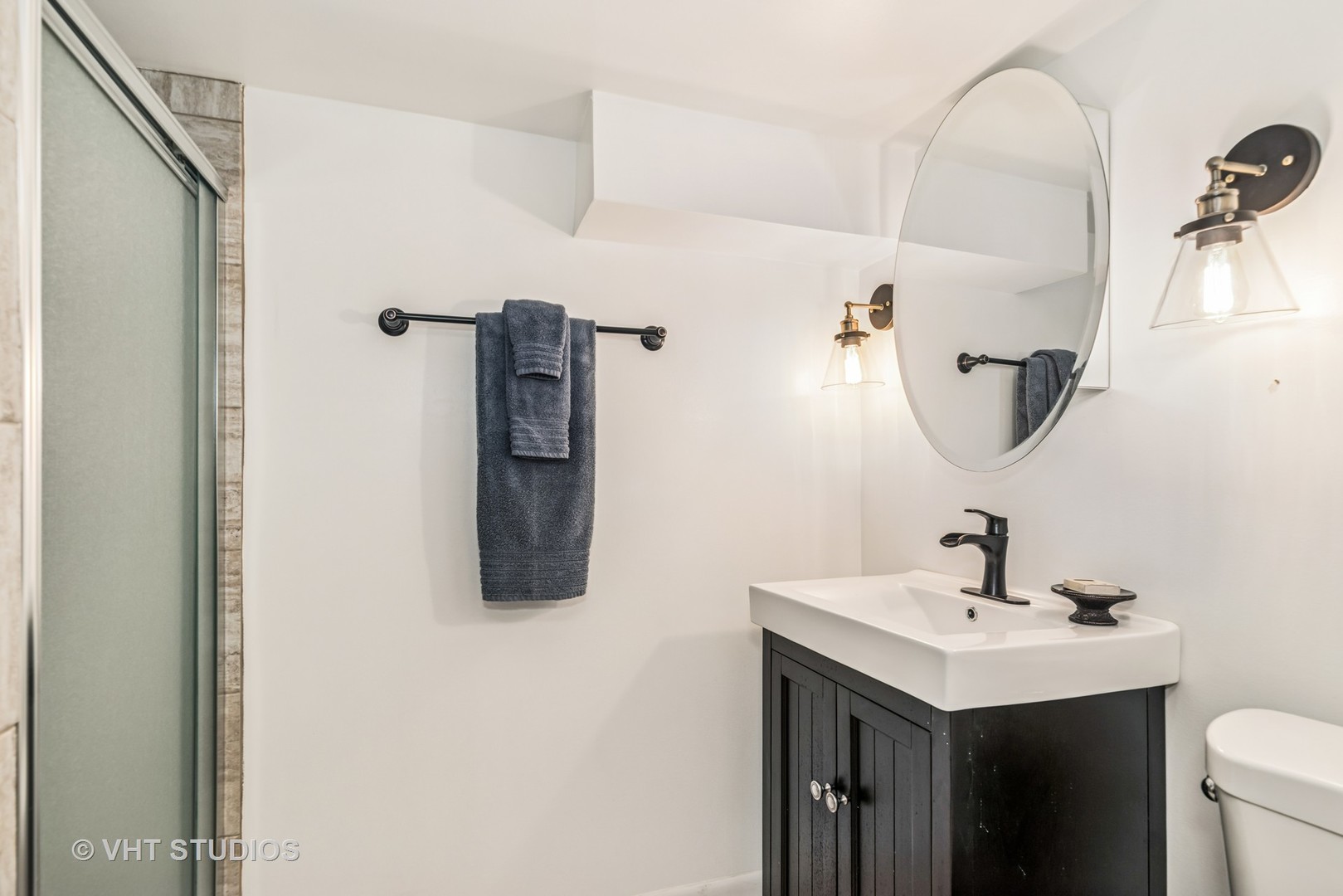 1620 Hyde Park Avenue, Waukegan, IL 60085