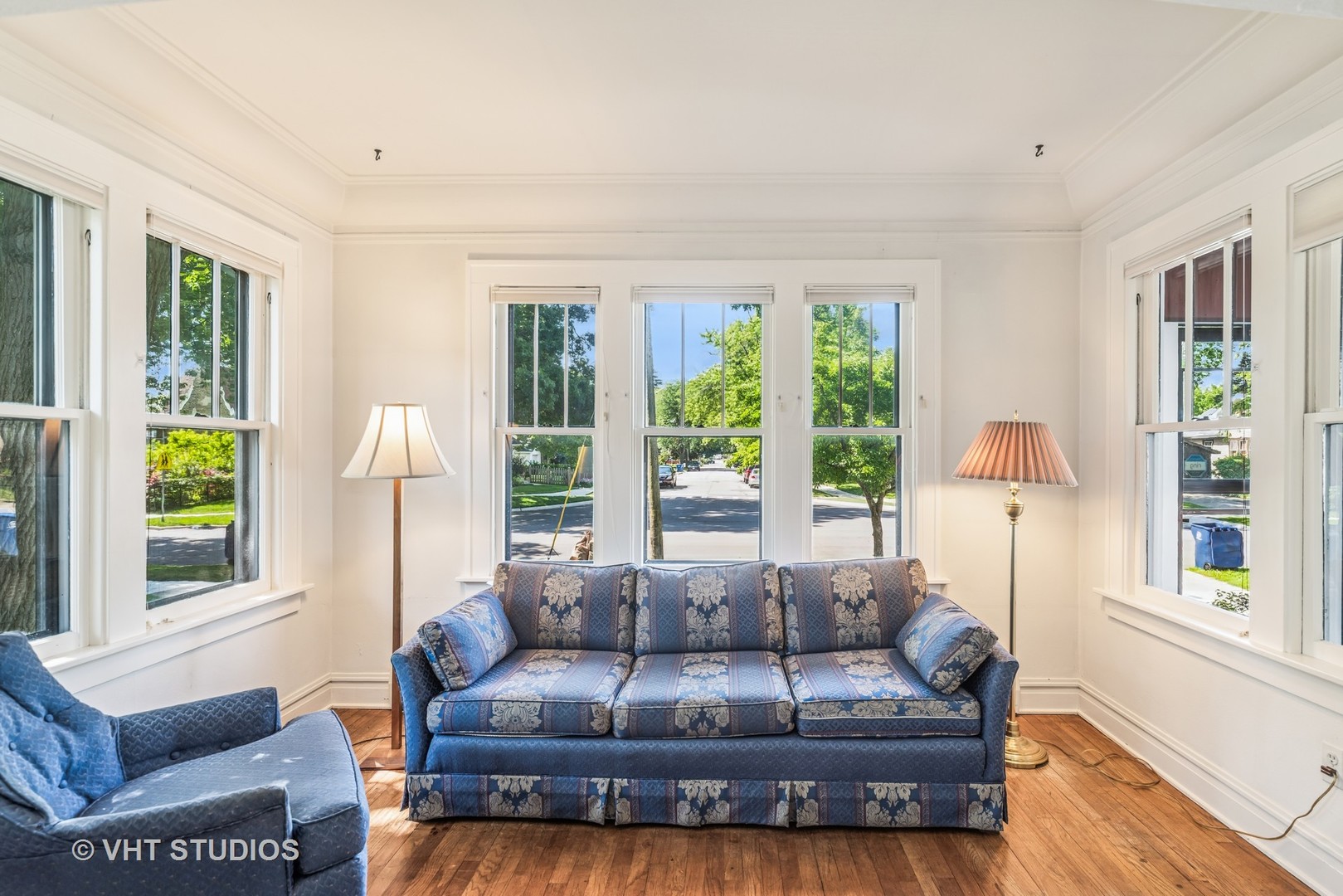 1620 Hyde Park Avenue, Waukegan, IL 60085