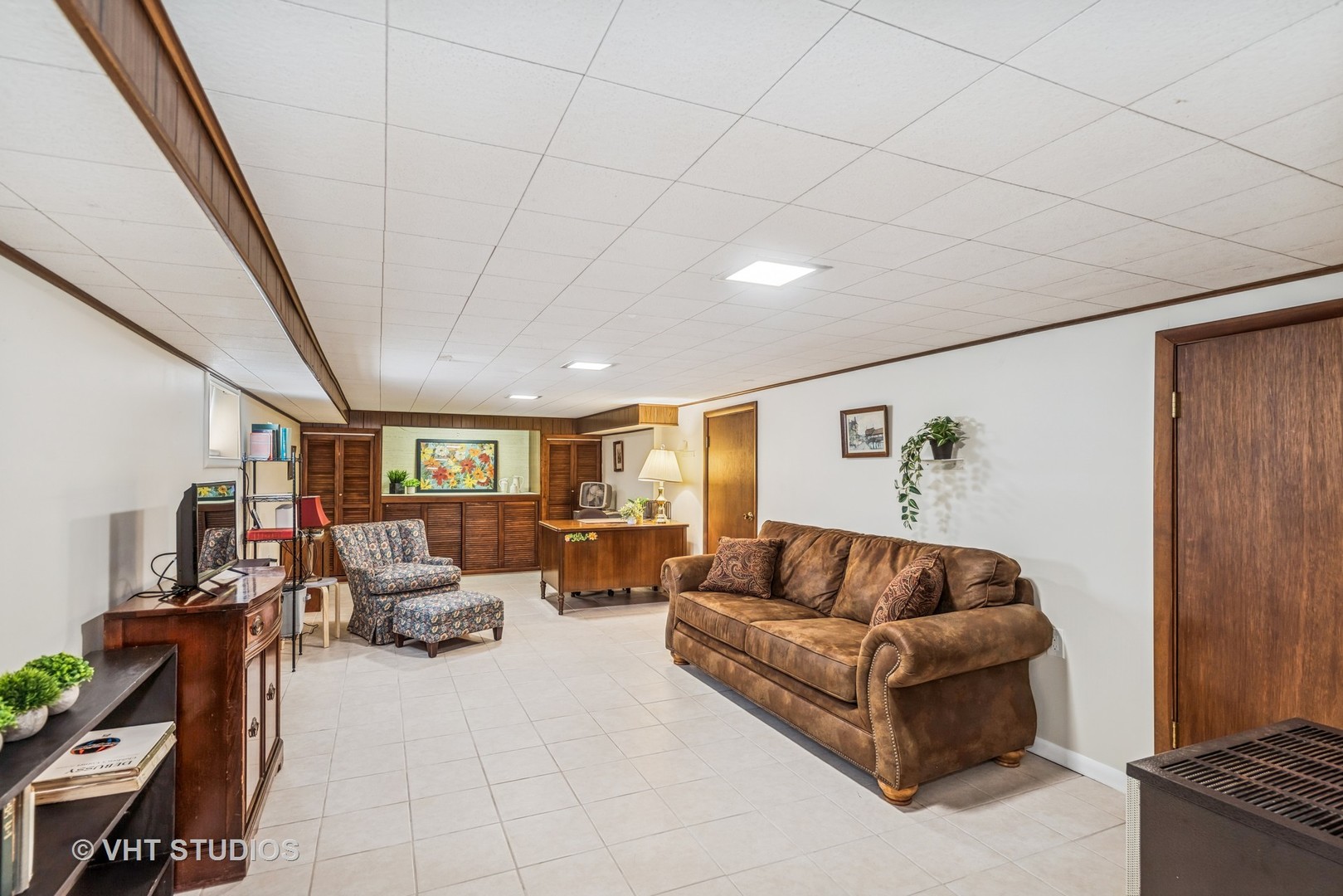 1620 Hyde Park Avenue, Waukegan, IL 60085