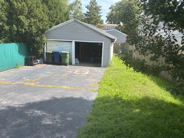 9611 S Homan Avenue, Evergreen Park, IL 60805