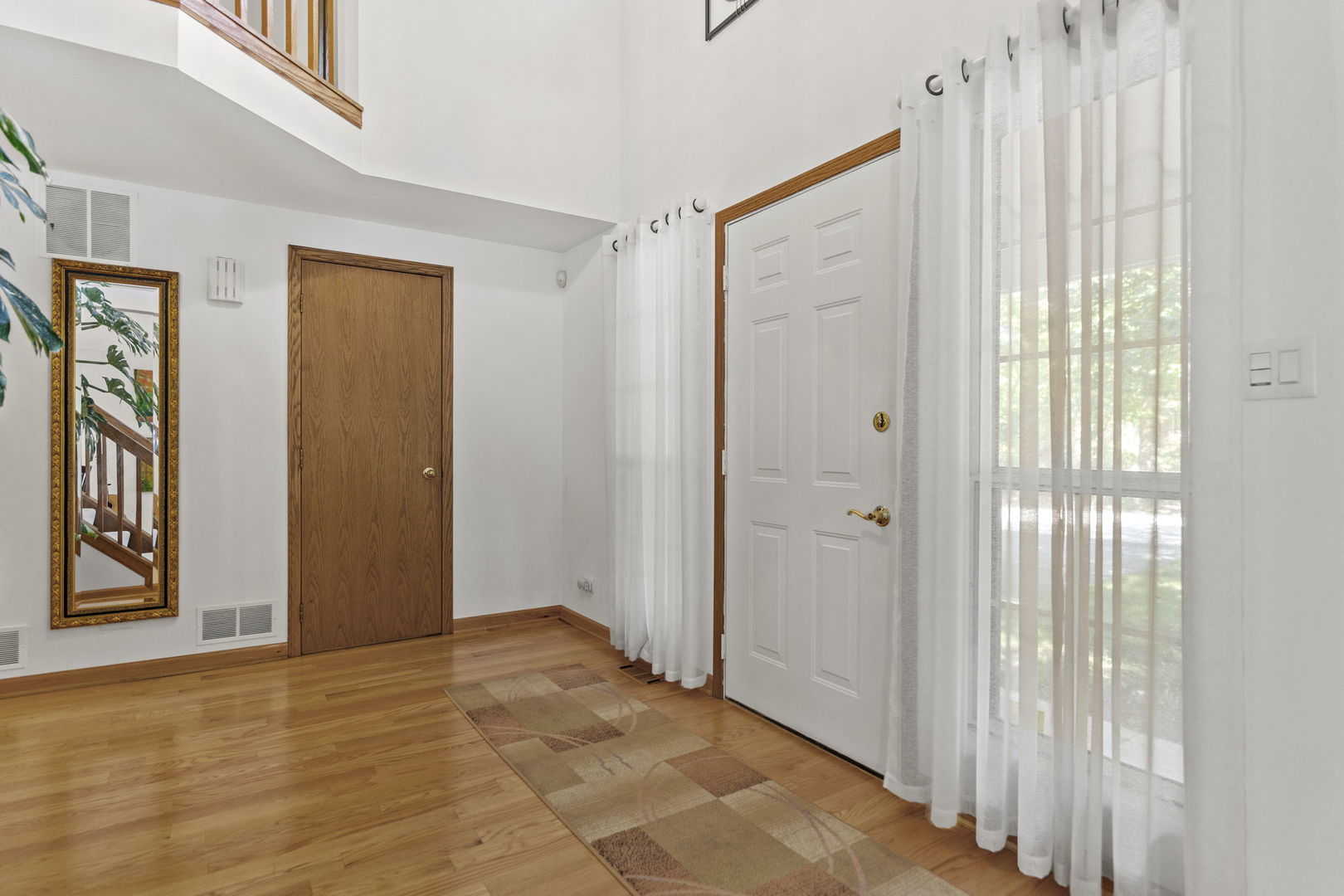 1108 Oak Ridge Drive, Streamwood, IL 60107