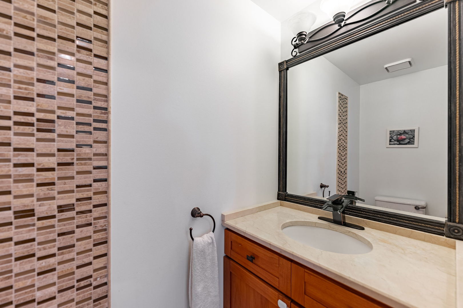 1108 Oak Ridge Drive, Streamwood, IL 60107