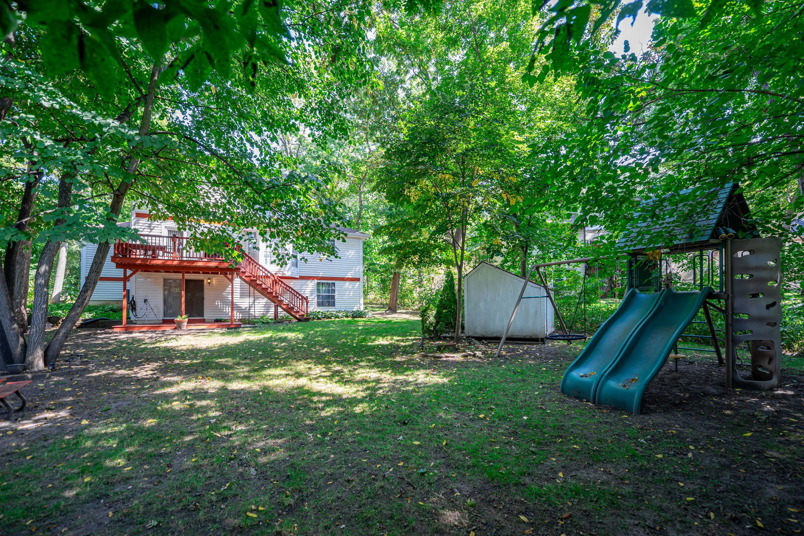 1108 Oak Ridge Drive, Streamwood, IL 60107