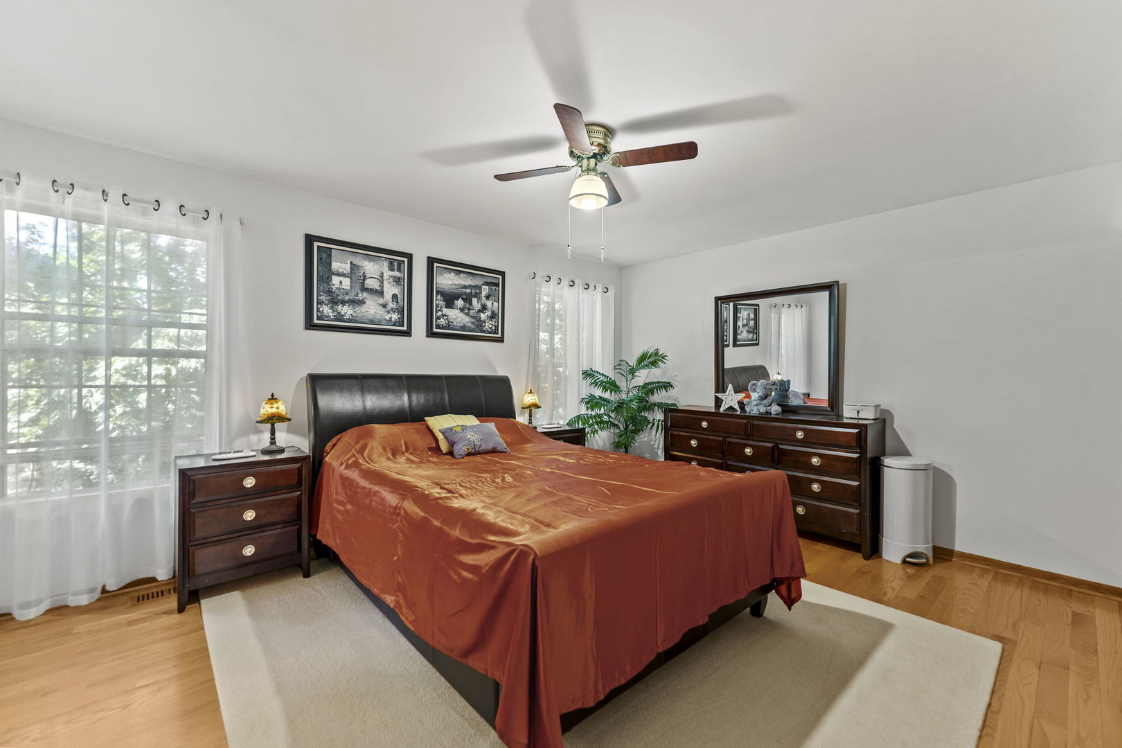 1108 Oak Ridge Drive, Streamwood, IL 60107