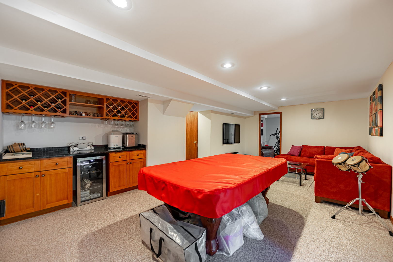 1108 Oak Ridge Drive, Streamwood, IL 60107