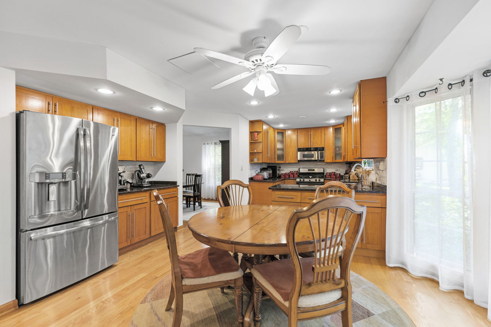 1108 Oak Ridge Drive, Streamwood, IL 60107