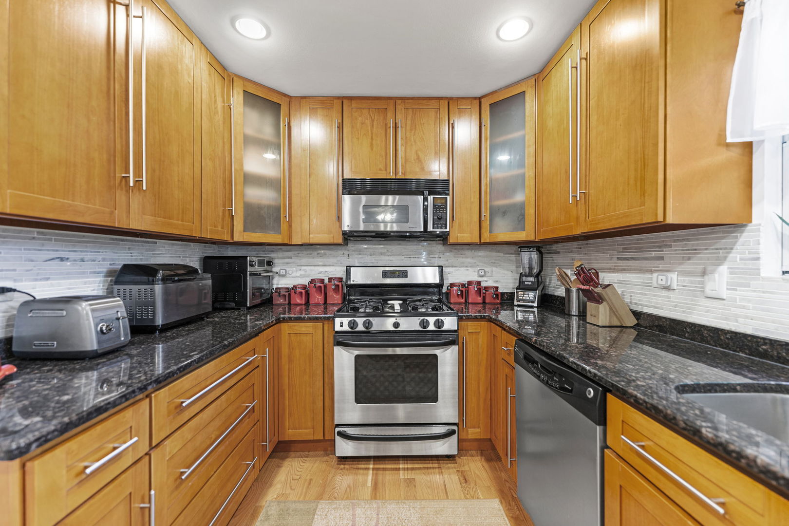 1108 Oak Ridge Drive, Streamwood, IL 60107