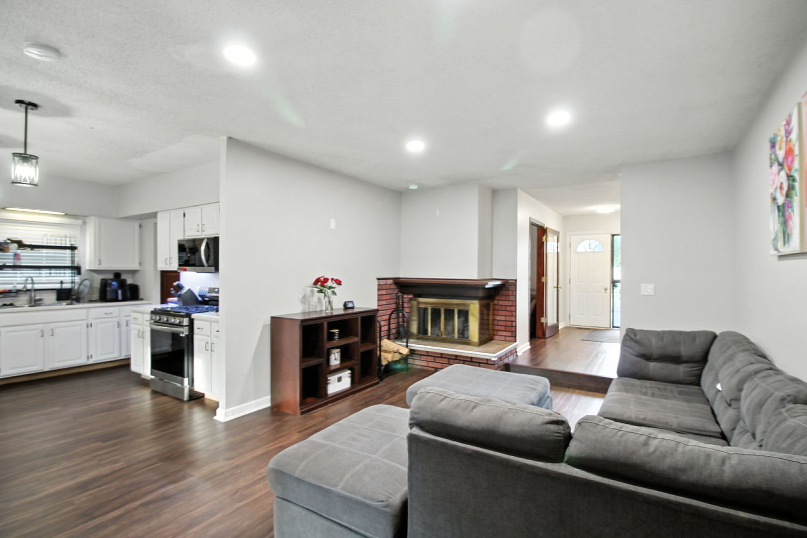 227 Lexington Drive, Bolingbrook, IL 60440