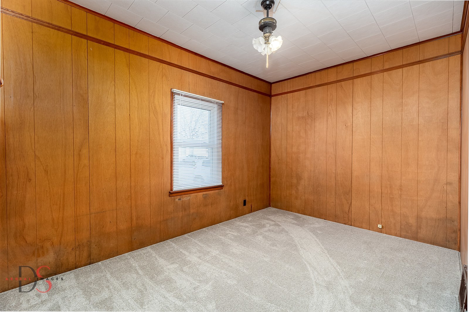 1028 Pine Street, Ottawa, IL 61350