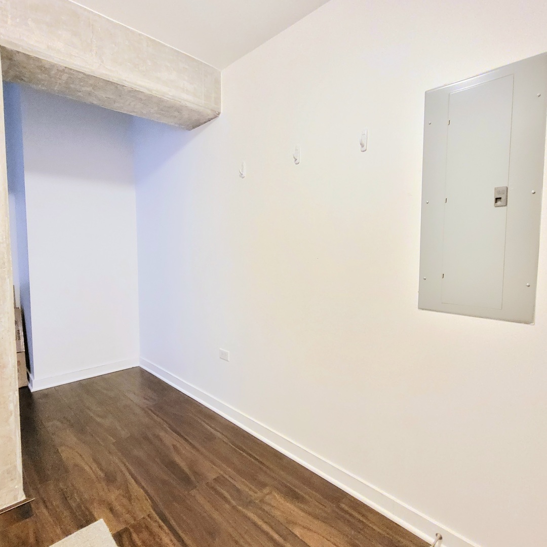 235 W Van Buren Street #4307, Chicago, IL 60607