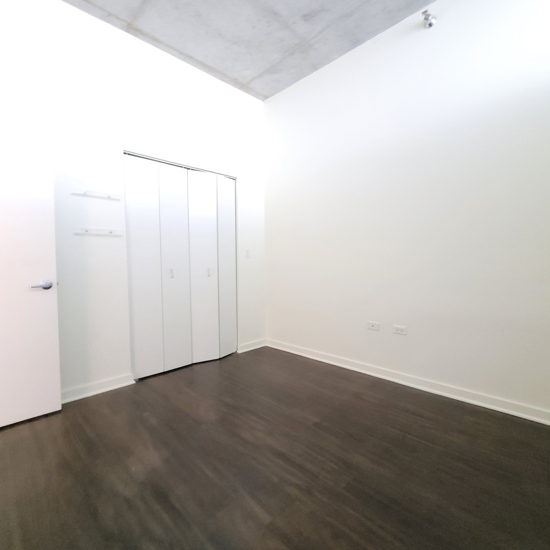 235 W Van Buren Street #4307, Chicago, IL 60607