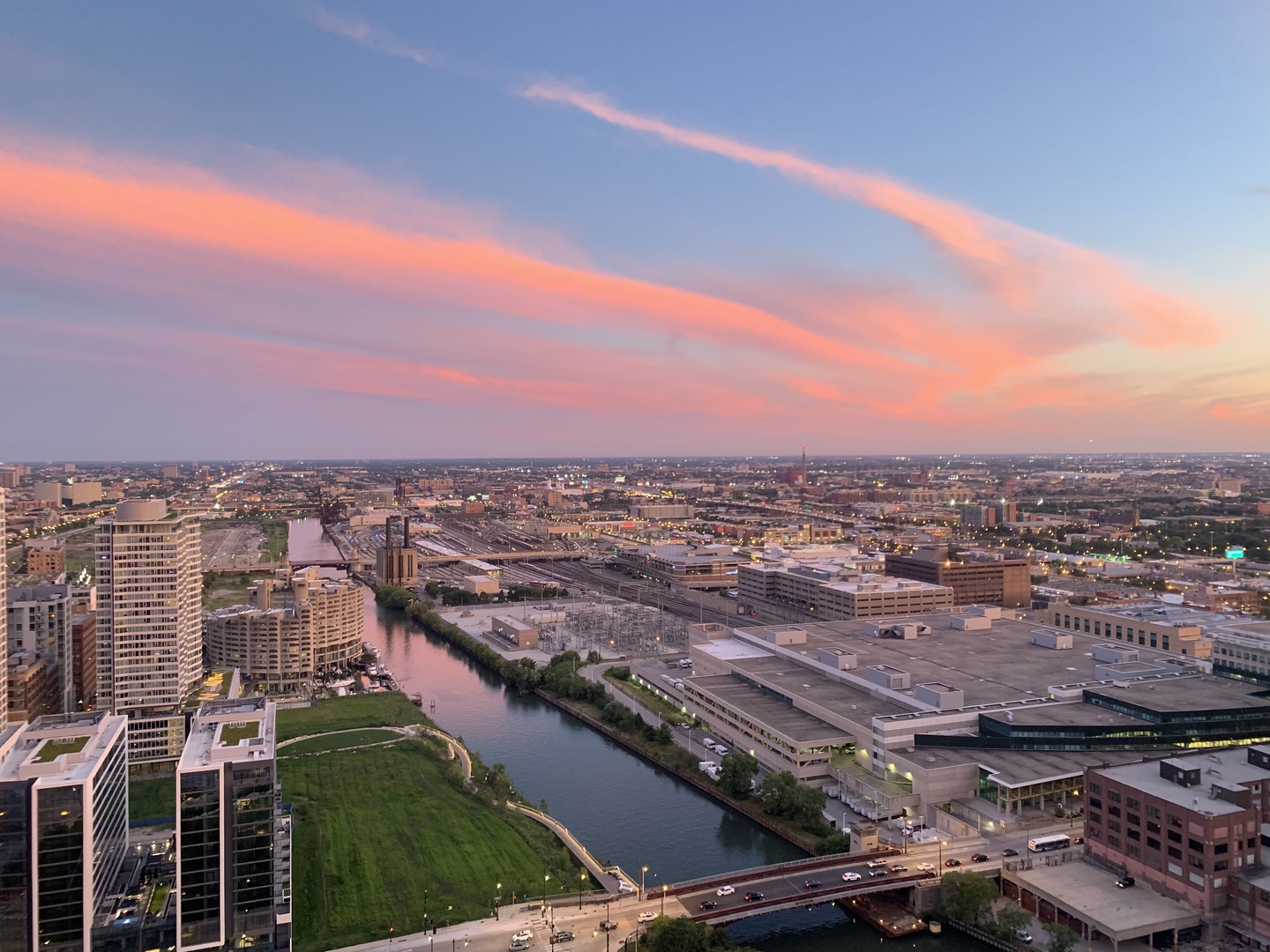 235 W Van Buren Street #4307, Chicago, IL 60607