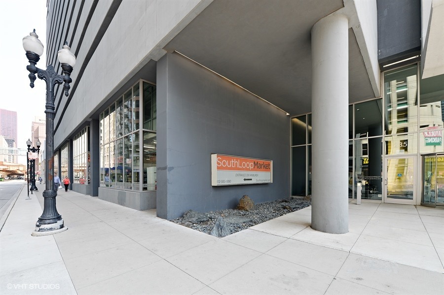 235 W Van Buren Street #4307, Chicago, IL 60607
