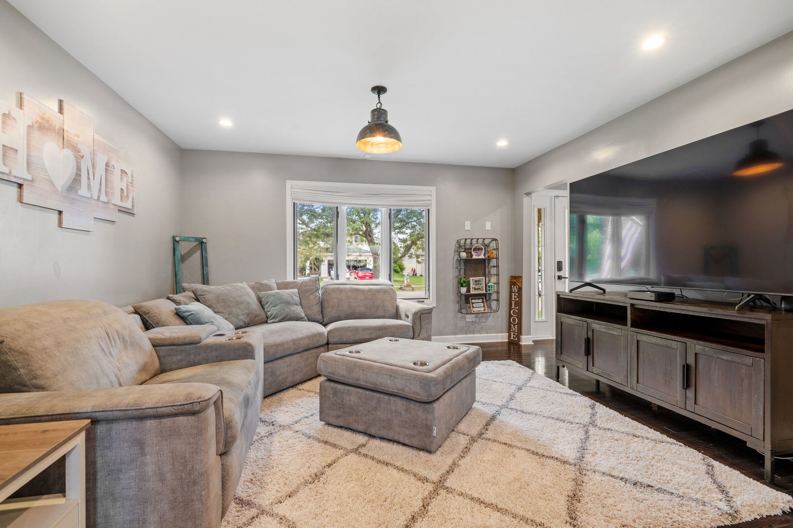 703 Stillwater Court, Minooka, IL 60447
