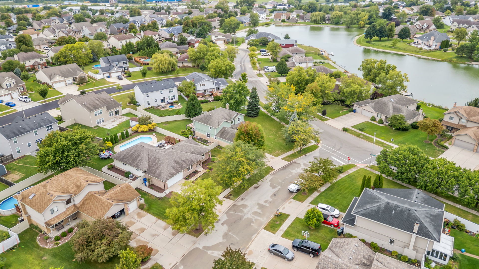 703 Stillwater Court, Minooka, IL 60447
