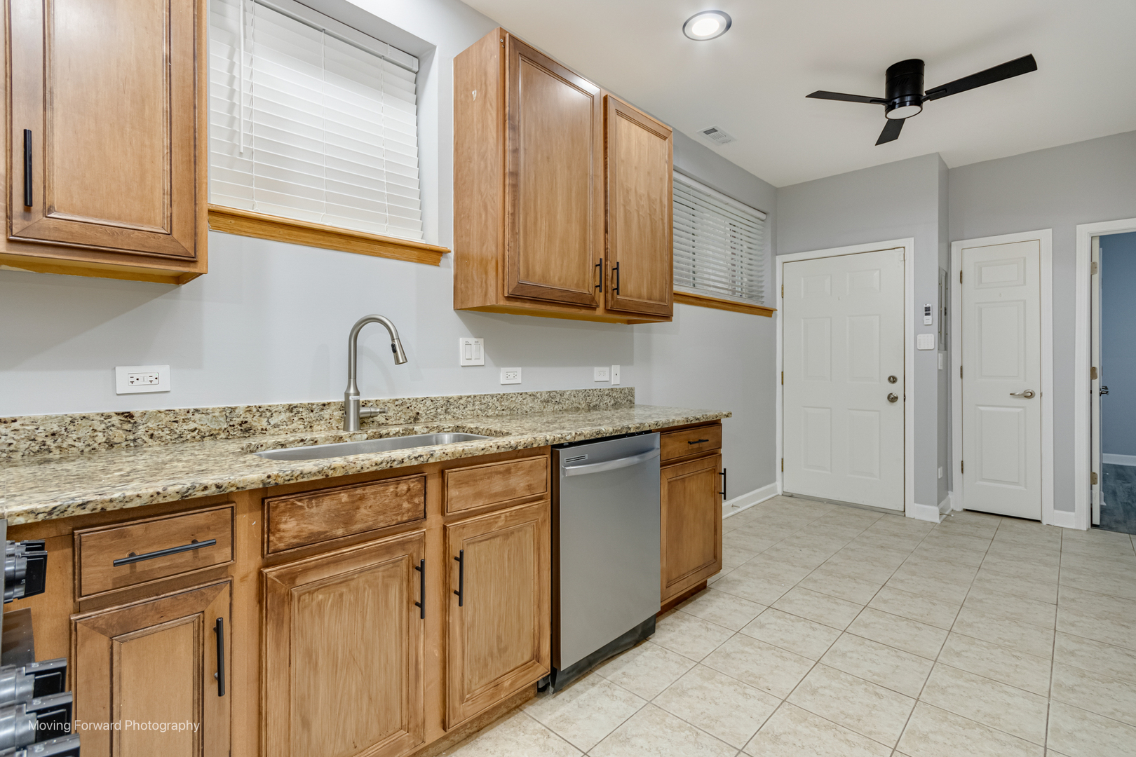 5971 N Elston Avenue #1, Chicago, IL 60646