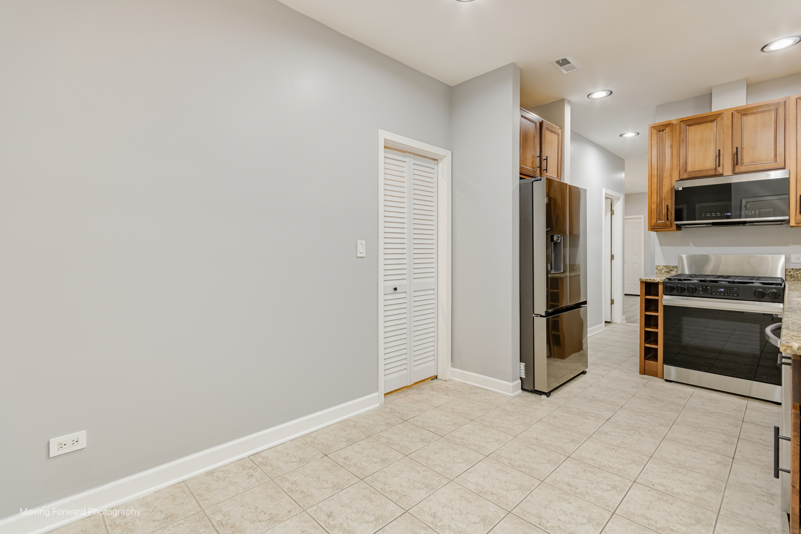 5971 N Elston Avenue #1, Chicago, IL 60646