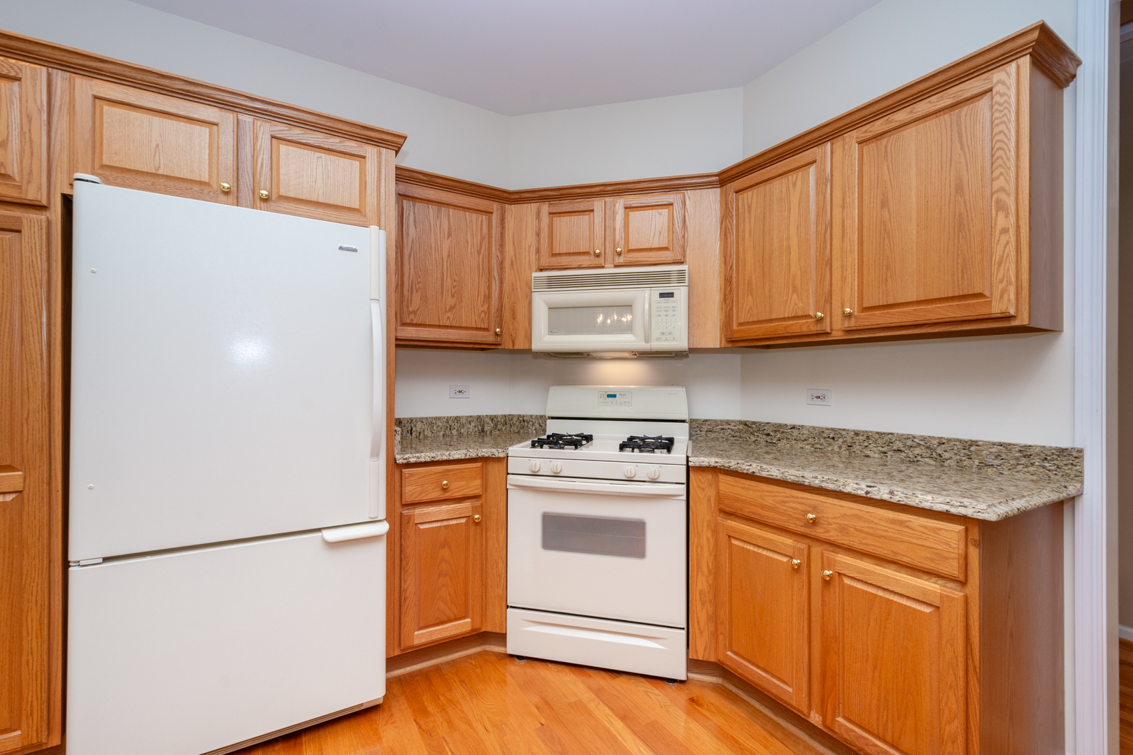 870 Woodland Drive, Antioch, IL 60002